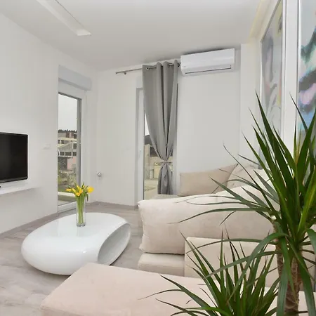 Apartment Apartman Petra Makarska