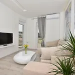 Apartman Petra * Makarska